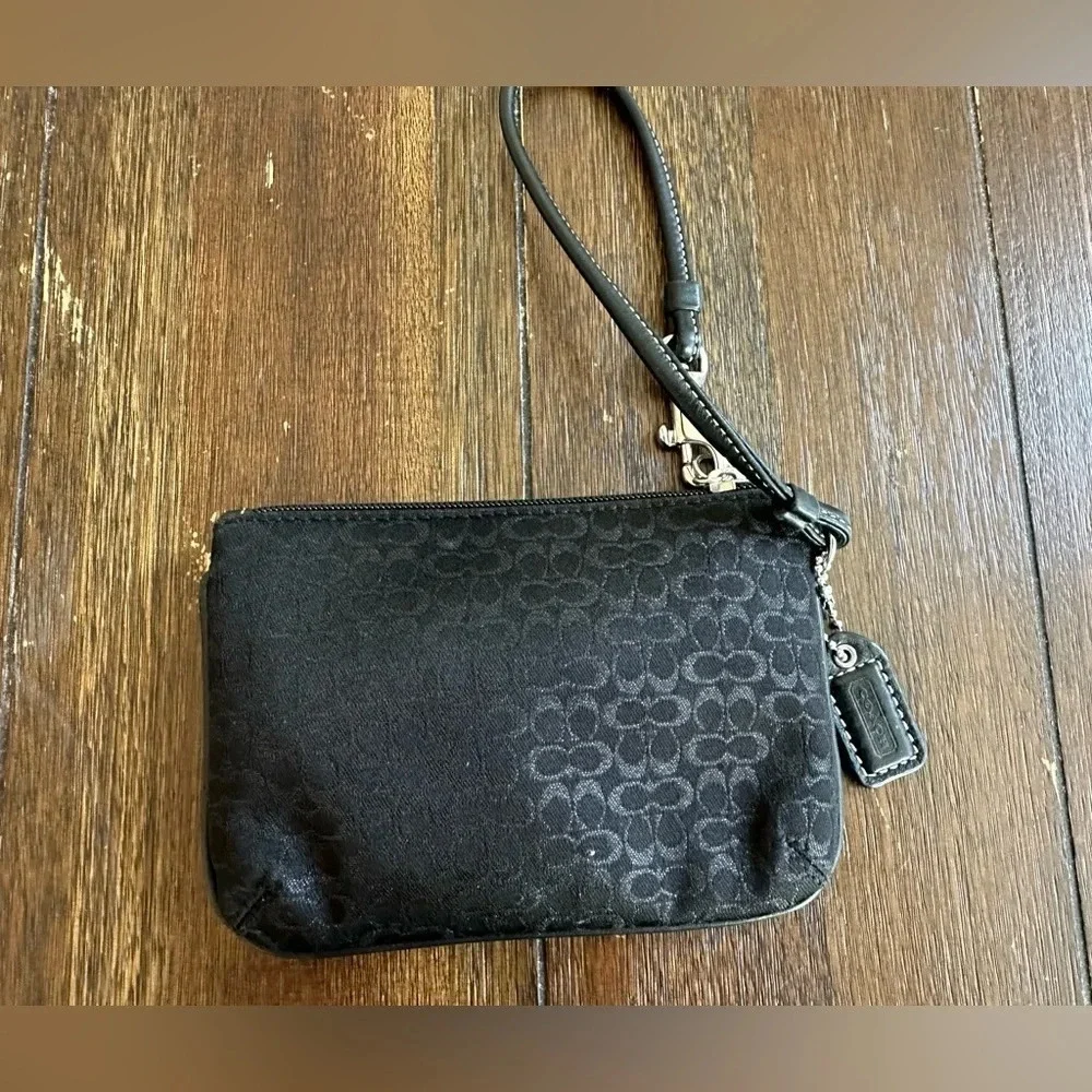 Coach signature logo wrislet